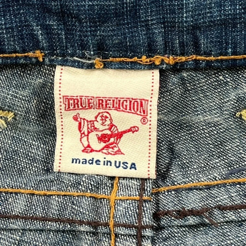 True Religion Logan Jeans Men 38 Blue Button Fly Distressed Split Hem‎ Whiskers